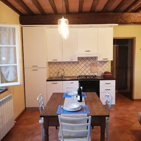 Casa Rigoletta * Lari